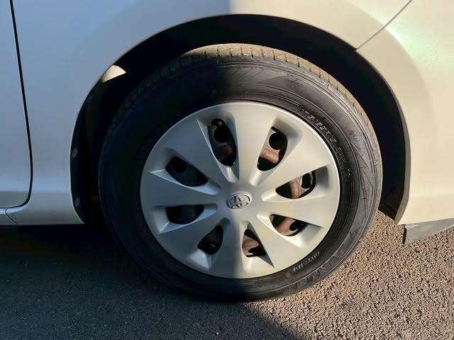 アクア G 8万K台/パールホワイト/純正ナビゲーション/地デジTV/Bluetooth/キーレスエントリー/シートヒーター/ETC/HIDライト/電動格納ミラー/修復歴無/純正フロアマット/純正サイドバイザー(22枚目)