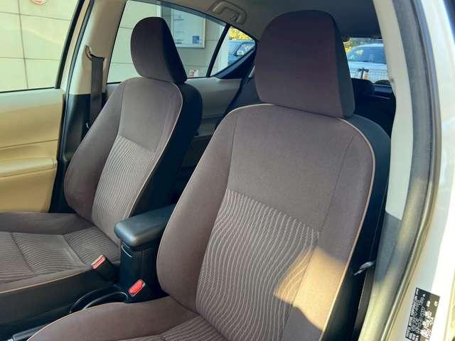 アクア G 8万K台/パールホワイト/純正ナビゲーション/地デジTV/Bluetooth/キーレスエントリー/シートヒーター/ETC/HIDライト/電動格納ミラー/修復歴無/純正フロアマット/純正サイドバイザー(31枚目)