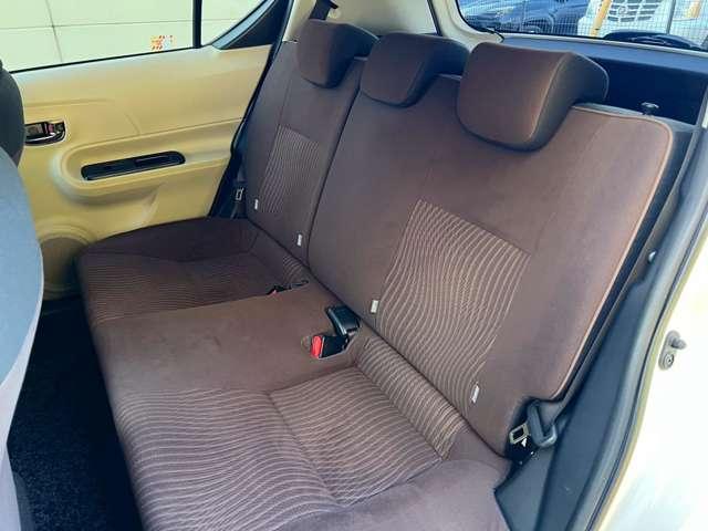 アクア G 8万K台/パールホワイト/純正ナビゲーション/地デジTV/Bluetooth/キーレスエントリー/シートヒーター/ETC/HIDライト/電動格納ミラー/修復歴無/純正フロアマット/純正サイドバイザー(35枚目)