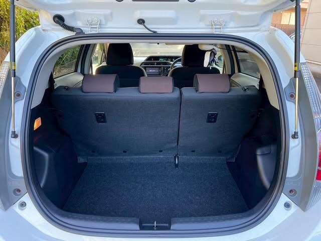 アクア G 8万K台/パールホワイト/純正ナビゲーション/地デジTV/Bluetooth/キーレスエントリー/シートヒーター/ETC/HIDライト/電動格納ミラー/修復歴無/純正フロアマット/純正サイドバイザー(39枚目)