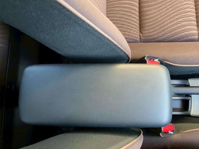 アクア G 8万K台/パールホワイト/純正ナビゲーション/地デジTV/Bluetooth/キーレスエントリー/シートヒーター/ETC/HIDライト/電動格納ミラー/修復歴無/純正フロアマット/純正サイドバイザー(53枚目)