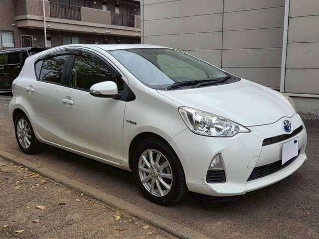 アクア 修復歴無し/パールホワイト/ECLIPSEナビゲーション/地デジTV/AUX&USB入力/バックカメラ/社外アルミホイール/ETC/オ-トヘッドライト/純正サイドバイザー/純正フロアマット(8枚目)