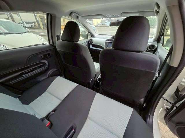 アクア 修復歴無し/パールホワイト/ECLIPSEナビゲーション/地デジTV/AUX&USB入力/バックカメラ/社外アルミホイール/ETC/オ-トヘッドライト/純正サイドバイザー/純正フロアマット(30枚目)