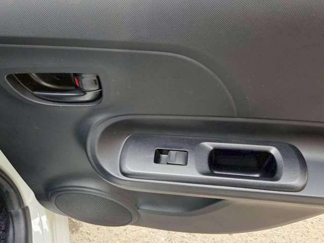 アクア 修復歴無し/パールホワイト/ECLIPSEナビゲーション/地デジTV/AUX&USB入力/バックカメラ/社外アルミホイール/ETC/オ-トヘッドライト/純正サイドバイザー/純正フロアマット(33枚目)