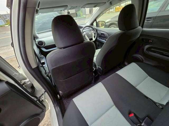 アクア 修復歴無し/パールホワイト/ECLIPSEナビゲーション/地デジTV/AUX&USB入力/バックカメラ/社外アルミホイール/ETC/オ-トヘッドライト/純正サイドバイザー/純正フロアマット(34枚目)