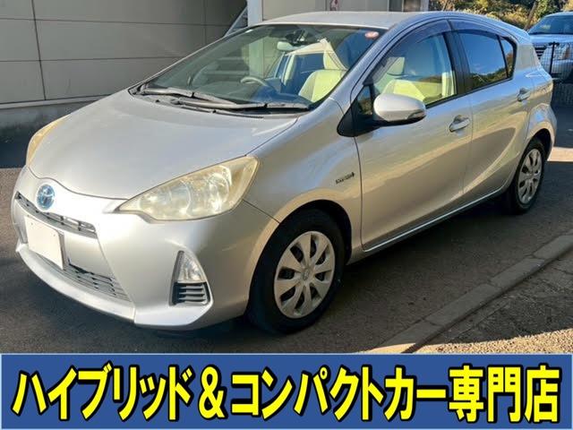 アクア S 修復歴無し/アイドリングストップ/キーレスエントリー/純正サイドバイザー/純正フロアマット/carrozzeria CDデッキ/USB&AUX入力/オートエアコン/電動格納サイドミラー(2枚目)