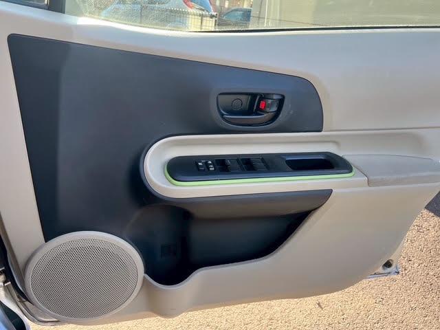 アクア S 修復歴無し/アイドリングストップ/キーレスエントリー/純正サイドバイザー/純正フロアマット/carrozzeria CDデッキ/USB&AUX入力/オートエアコン/電動格納サイドミラー(24枚目)