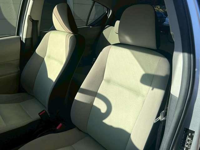 アクア S 修復歴無し/アイドリングストップ/キーレスエントリー/純正サイドバイザー/純正フロアマット/carrozzeria CDデッキ/USB&AUX入力/オートエアコン/電動格納サイドミラー(30枚目)