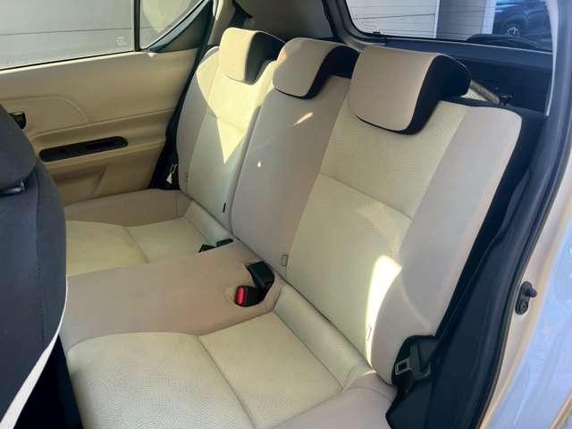 アクア S 修復歴無し/アイドリングストップ/キーレスエントリー/純正サイドバイザー/純正フロアマット/carrozzeria CDデッキ/USB&AUX入力/オートエアコン/電動格納サイドミラー(33枚目)