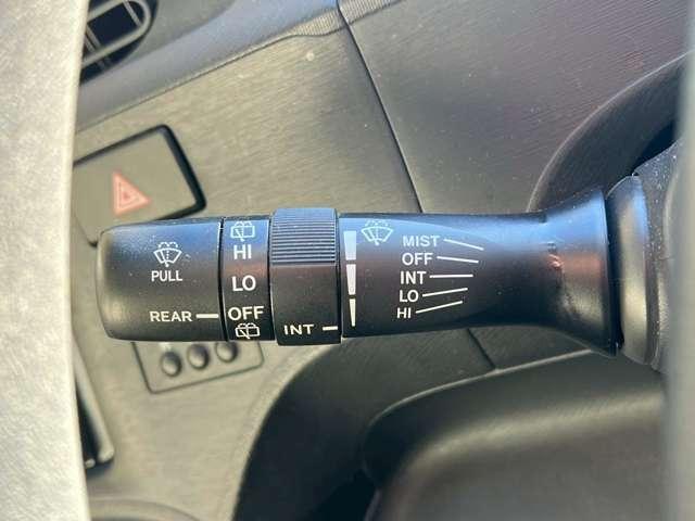 アクア S 修復歴無し/アイドリングストップ/キーレスエントリー/純正サイドバイザー/純正フロアマット/carrozzeria CDデッキ/USB&AUX入力/オートエアコン/電動格納サイドミラー(52枚目)