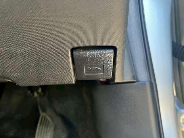 アクア S 修復歴無し/アイドリングストップ/キーレスエントリー/純正サイドバイザー/純正フロアマット/carrozzeria CDデッキ/USB&AUX入力/オートエアコン/電動格納サイドミラー(53枚目)