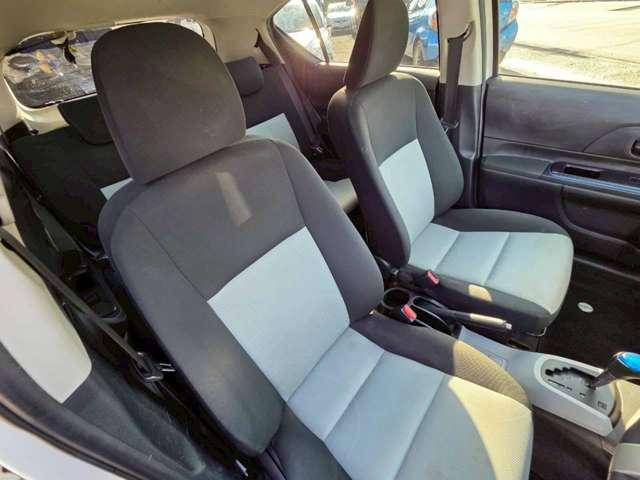 アクア S パールホワイト/純正ナビゲーション/Bluetooth/地デジTV/キーレスエントリー/修復歴無し/純正サイドバイザー/純正フロアマット/オートエアコン/アイドリングストップ/電動格納サイドミラー(24枚目)