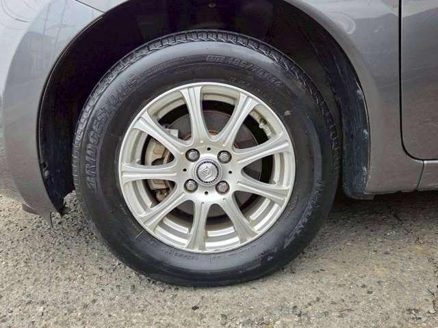 ノート X 4万K台/純正ナビゲーション/SDミュージックサーバー/バックカメラ/スマートキー&プッシュスタート/アイドリングストップ/修復歴無し/純正サイドバイザー/純正フロアマット/社外アルミホイール(22枚目)