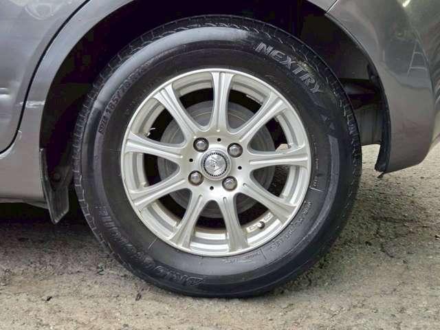 ノート X 4万K台/純正ナビゲーション/SDミュージックサーバー/バックカメラ/スマートキー&プッシュスタート/アイドリングストップ/修復歴無し/純正サイドバイザー/純正フロアマット/社外アルミホイール(23枚目)