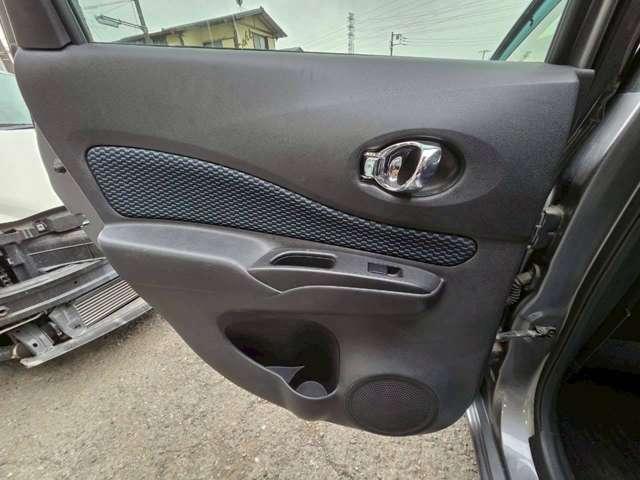 ノート X 4万K台/純正ナビゲーション/SDミュージックサーバー/バックカメラ/スマートキー&プッシュスタート/アイドリングストップ/修復歴無し/純正サイドバイザー/純正フロアマット/社外アルミホイール(34枚目)