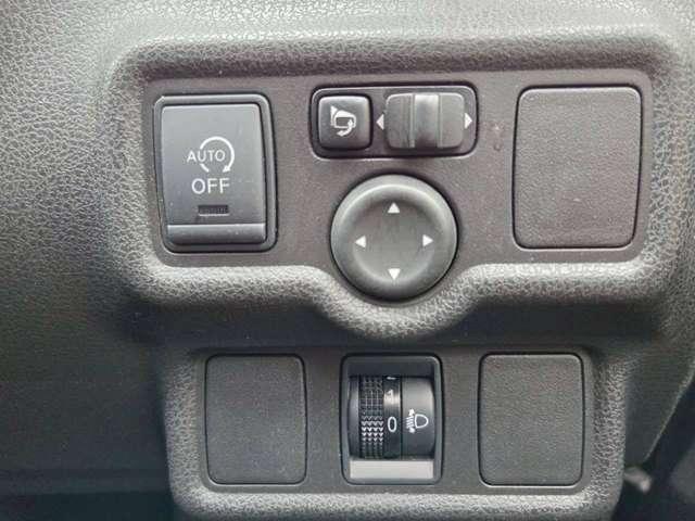 ノート X 4万K台/純正ナビゲーション/SDミュージックサーバー/バックカメラ/スマートキー&プッシュスタート/アイドリングストップ/修復歴無し/純正サイドバイザー/純正フロアマット/社外アルミホイール(59枚目)