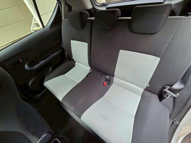 アクア S 8万K台/純正ナビゲーション/Bluetooth/地デジ/バックカメラ/シートヒーター/スマートキー&プッシュスタート/純正フロアマット/純正サイドバイザー/オートエアコン/コーナーポール/修復歴無(35枚目)