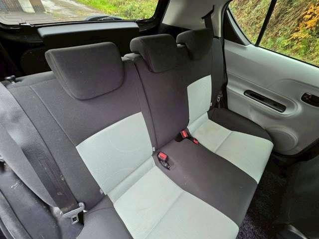 アクア Ｓ　純正ブラック／ＥＣＬＩＰＳＥ９インチナビゲーション／地デジＴＶ／Ｂｌｕｅｔｏｏｔｈ／スマートキー＆プッシュスタート／レーダー／純正フロアマット／純正サイドバイザー／オートエアコン／修復歴無（32枚目）