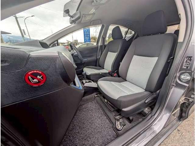 アクア Ｓ　純正ナビゲーション／Ｂｌｕｅｔｏｏｔｈ／地デジＴＶ／バックカメラ／シートヒーター／スマートキー＆プッシュスタート／純正フロアマット／純正サイドバイザー／エンジンスターター／純正アルミホイール／ＨＩＤ（32枚目）