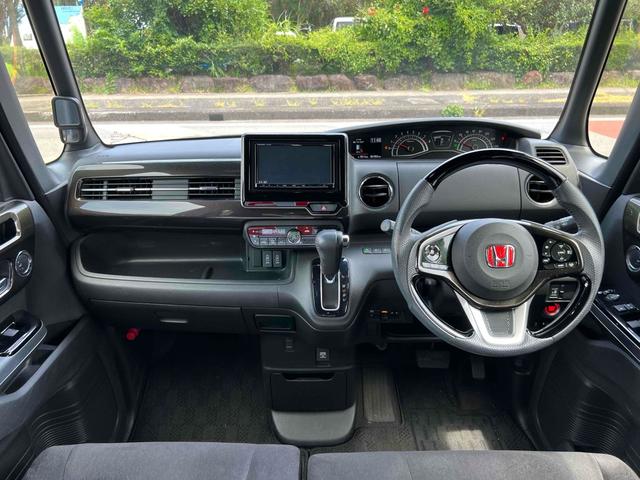 Ｎ－ＢＯＸカスタム Ｇ・Ｌホンダセンシング　ＥＴＣ　バックカメラ　両側スライド・片側電動　ナビ　ＴＶ　オートクルーズコントロール　レーンアシスト　衝突被害軽減システム　オートライト　ＬＥＤヘッドランプ　スマートキー　アイドリングストップ（2枚目）