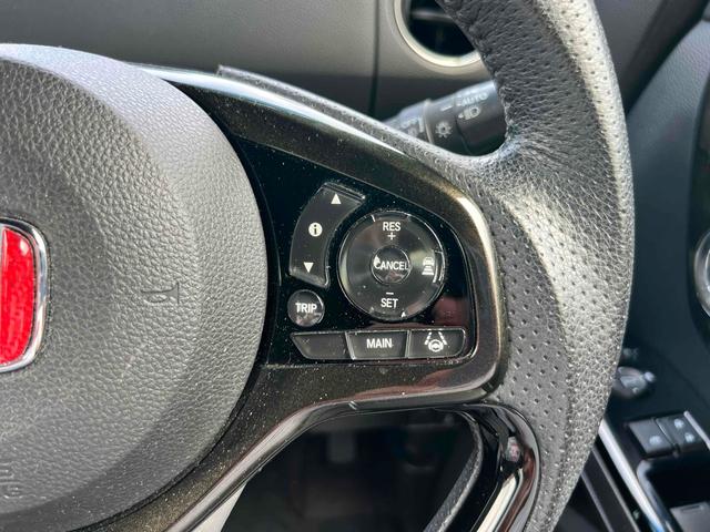 Ｎ－ＢＯＸカスタム Ｇ・Ｌホンダセンシング　ＥＴＣ　バックカメラ　両側スライド・片側電動　ナビ　ＴＶ　オートクルーズコントロール　レーンアシスト　衝突被害軽減システム　オートライト　ＬＥＤヘッドランプ　スマートキー　アイドリングストップ（11枚目）