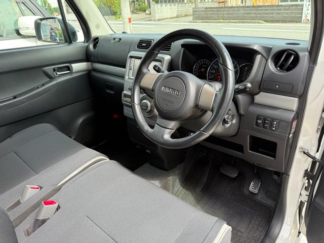 ムーヴコンテ カスタム　ＲＳ　禁煙車　ＨＤＤナビ　バックカメラ　１５インチアルミホイール　運転席電動パワーシート　ＥＴＣ（5枚目）