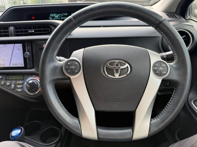 アクア Ｇブラックソフトレザーセレクション　禁煙車　専用シート　フルエアロ　純正ナビ　バックカメラ　Ｂｌｕｅｔｏｏｔｈ接続　前席シートヒーター　前後ドラレコ　ＥＴＣ　スマートキー×２個　１年保証付（8枚目）