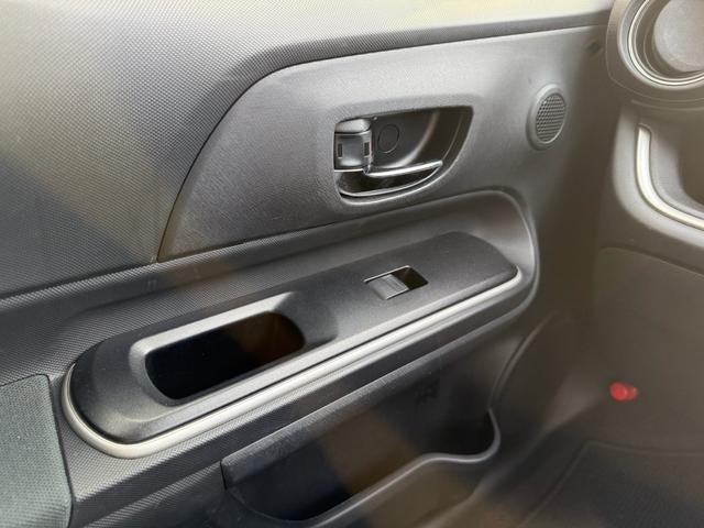 アクア Ｇブラックソフトレザーセレクション　禁煙車　専用シート　フルエアロ　純正ナビ　バックカメラ　Ｂｌｕｅｔｏｏｔｈ接続　前席シートヒーター　前後ドラレコ　ＥＴＣ　スマートキー×２個　１年保証付（16枚目）