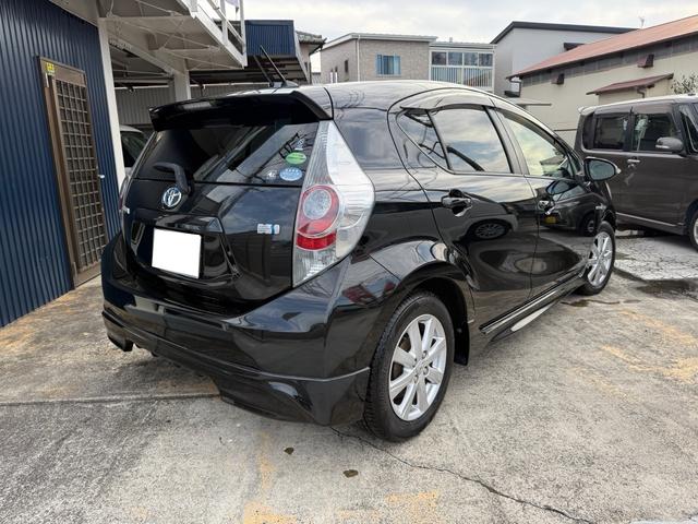 アクア Ｇブラックソフトレザーセレクション　禁煙車　専用シート　フルエアロ　純正ナビ　バックカメラ　Ｂｌｕｅｔｏｏｔｈ接続　前席シートヒーター　前後ドラレコ　ＥＴＣ　スマートキー×２個　１年保証付（22枚目）