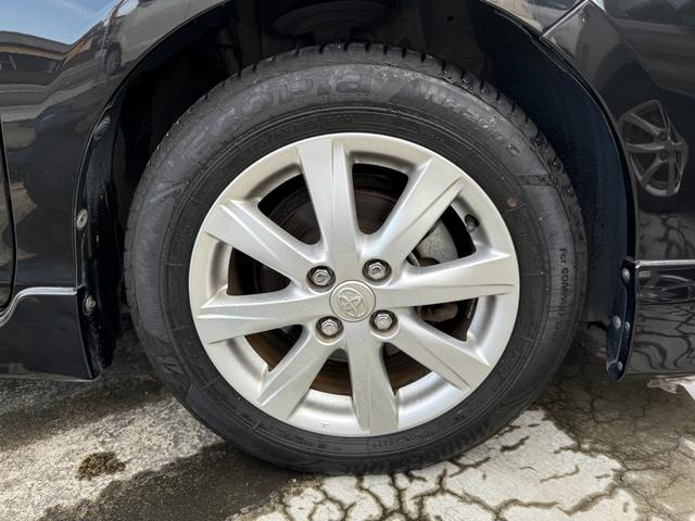 アクア Ｇブラックソフトレザーセレクション　禁煙車　専用シート　フルエアロ　純正ナビ　バックカメラ　Ｂｌｕｅｔｏｏｔｈ接続　前席シートヒーター　前後ドラレコ　ＥＴＣ　スマートキー×２個　１年保証付（28枚目）