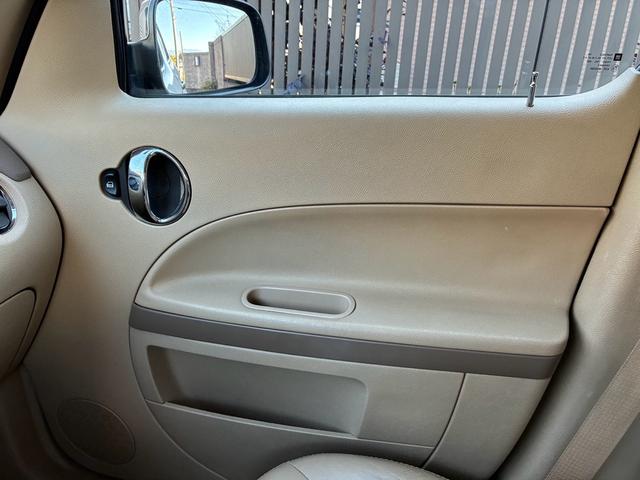 シボレーHHR LT 革シート 純正アルミ(10枚目)