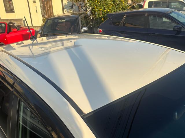 フィットハイブリッド ナビプレミアムセレクション　パナソニックナビ（純正ナビなし）／マルチコートフォグランプ／オプションイルミネーションスカッフプレート／シートヒーター／クルーズコントロール（8枚目）