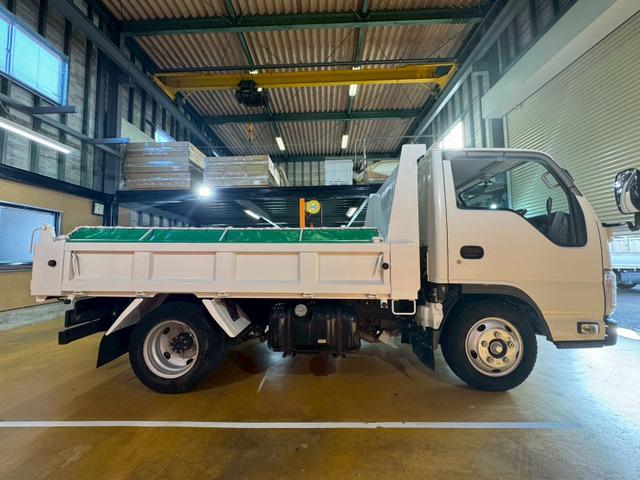 エルフトラック 　ダンプ　ワンオーナー　走行５．３万キロ　積載量３０００ｋｇ　６速マニュアル　ＥＴＣ　３０００ｃｃ　ディーゼル　ＮＫＲ８５ＡＤ　キーレスエントリー　エアコン　パワステ　パワーウインドゥ（11枚目）