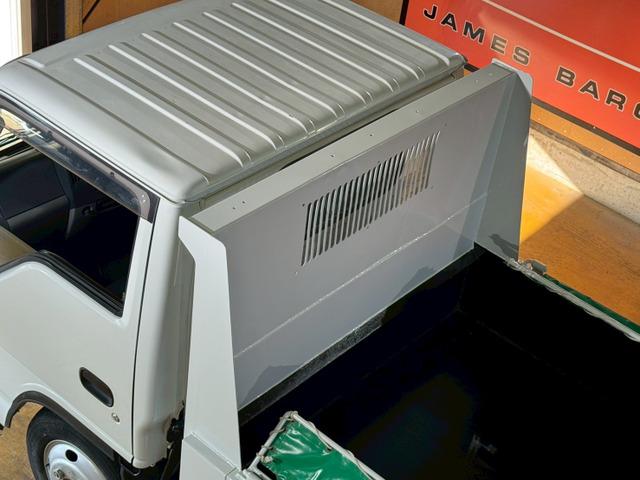 エルフトラック 　ダンプ　ワンオーナー　走行５．３万キロ　積載量３０００ｋｇ　６速マニュアル　ＥＴＣ　３０００ｃｃ　ディーゼル　ＮＫＲ８５ＡＤ　キーレスエントリー　エアコン　パワステ　パワーウインドゥ（19枚目）