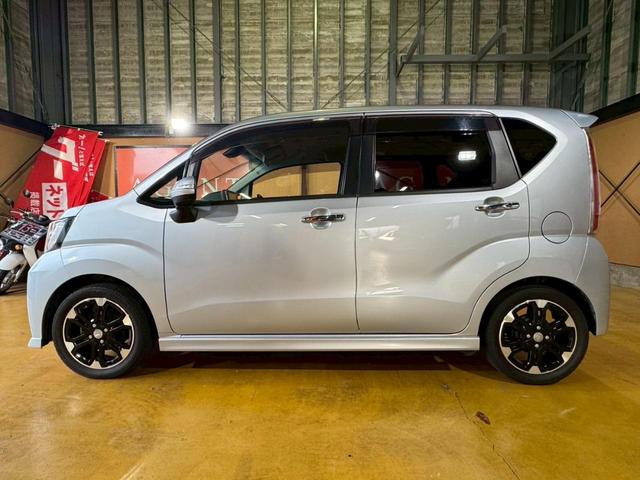 ムーヴ カスタム　ＲＳ　ハイパーＳＡＩＩ　９インチ純正ナビ　ＴＶ　ｂｌｕｅｔｏｏｈｔ　ＥＴＣ　ＬＥＤヘットライト　フォグランプ　横滑り防止機能　バックカメラ　ハーフレザーシート　オートライト　オートエアコン　スマートキーＸ２（3枚目）