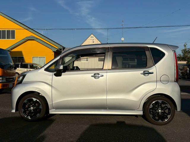 ムーヴ カスタム　ＲＳ　ハイパーＳＡＩＩ　９インチ純正ナビ　ＴＶ　ｂｌｕｅｔｏｏｈｔ　ＥＴＣ　ＬＥＤヘットライト　フォグランプ　横滑り防止機能　バックカメラ　ハーフレザーシート　オートライト　オートエアコン　スマートキーＸ２（12枚目）