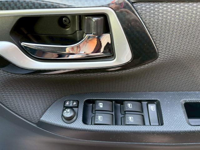 ムーヴ カスタム　ＲＳ　ハイパーＳＡＩＩ　９インチ純正ナビ　ＴＶ　ｂｌｕｅｔｏｏｈｔ　ＥＴＣ　ＬＥＤヘットライト　フォグランプ　横滑り防止機能　バックカメラ　ハーフレザーシート　オートライト　オートエアコン　スマートキーＸ２（30枚目）