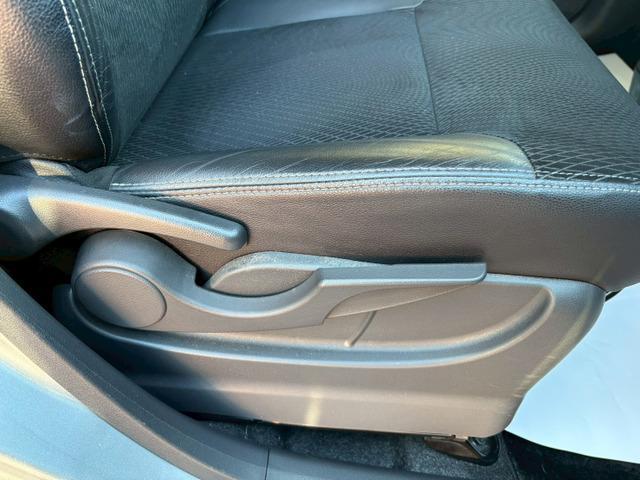 ムーヴ カスタム　ＲＳ　ハイパーＳＡＩＩ　９インチ純正ナビ　ＴＶ　ｂｌｕｅｔｏｏｈｔ　ＥＴＣ　ＬＥＤヘットライト　フォグランプ　横滑り防止機能　バックカメラ　ハーフレザーシート　オートライト　オートエアコン　スマートキーＸ２（31枚目）