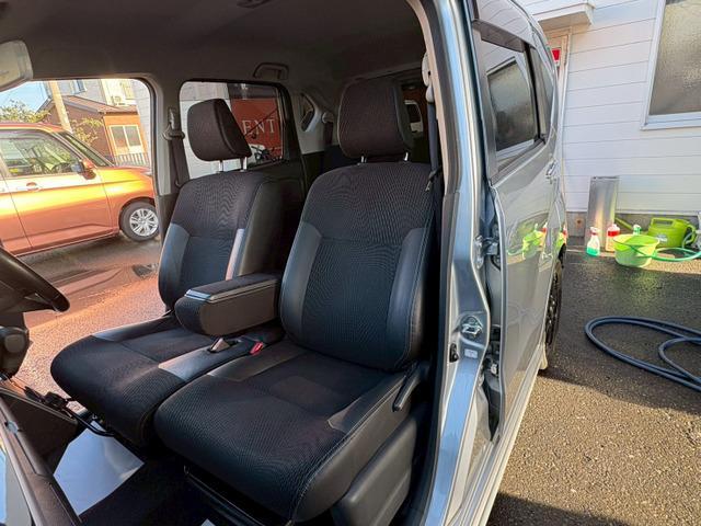 ムーヴ カスタム　ＲＳ　ハイパーＳＡＩＩ　９インチ純正ナビ　ＴＶ　ｂｌｕｅｔｏｏｈｔ　ＥＴＣ　ＬＥＤヘットライト　フォグランプ　横滑り防止機能　バックカメラ　ハーフレザーシート　オートライト　オートエアコン　スマートキーＸ２（37枚目）