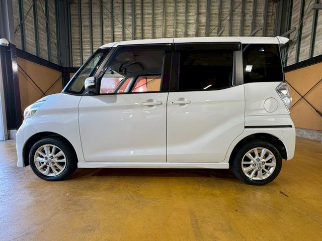 デイズルークス ハイウェイスター X ナビ アラウンドビューモニター ETC 左パワースライドドア HIDヘッドライト スマートキー プッシュスタート アイドリングストップ オートエアコン アルミホイール(4枚目)