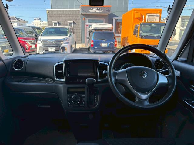 スペーシアカスタム ＴＳ　フルオートエアコン　ターボ車　オートライト　スマートキ－　フォグランプ　ＥＴＣ　衝突安全ボディ　ドラレコ前後（25枚目）