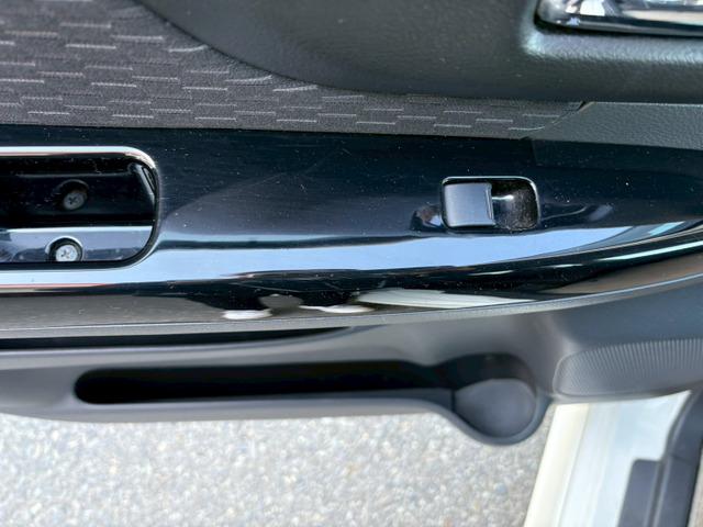 スペーシアカスタム ＴＳ　フルオートエアコン　ターボ車　オートライト　スマートキ－　フォグランプ　ＥＴＣ　衝突安全ボディ　ドラレコ前後（46枚目）