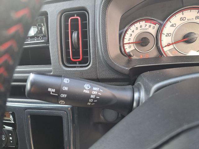 アルトワークス  ETC HID エアロ スマートキー 電動格納ミラー MT 盗難防止システム ABS ESC CD ローダウン アルミホイール 衝突安全ボディ エアコン パワーウィンドウ(10枚目)