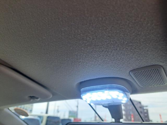 アルトワークス  ETC HID エアロ スマートキー 電動格納ミラー MT 盗難防止システム ABS ESC CD ローダウン アルミホイール 衝突安全ボディ エアコン パワーウィンドウ(22枚目)