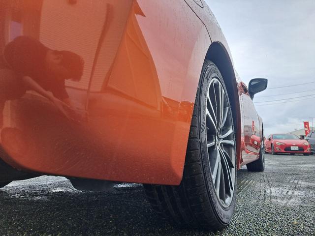 86 GTリミテッド バックカメラ TV MT HID LEDヘッドランプ スマートキー 電動格納ミラー シートヒーター アルミホイール 盗難防止システム 衝突安全ボディ ABS ESC エアコン パワーステアリング(14枚目)