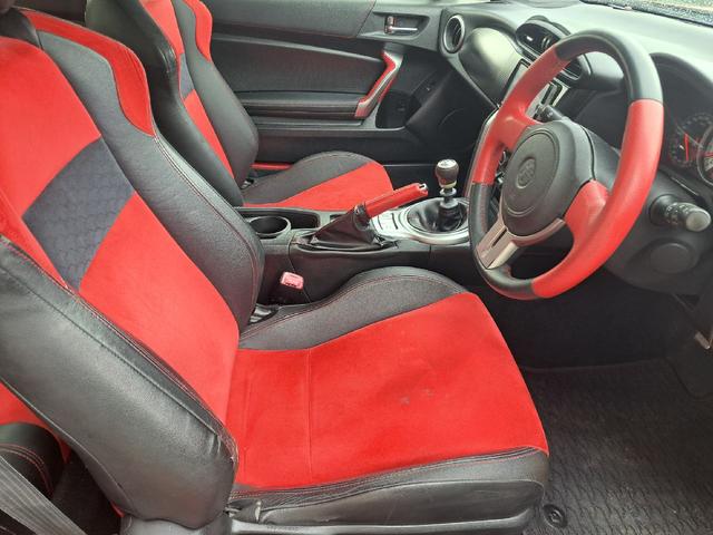 86 GTリミテッド バックカメラ TV MT HID LEDヘッドランプ スマートキー 電動格納ミラー シートヒーター アルミホイール 盗難防止システム 衝突安全ボディ ABS ESC エアコン パワーステアリング(22枚目)