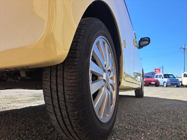 ミライース Ｘ　リミテッドＳＡ　衝突被害軽減システム　キーレスエントリー　アイドリングストップ　ＣＶＴ　盗難防止システム　ＡＢＳ　ＥＳＣ　ＣＤ　ミュージックプレイヤー接続可　アルミホイール　衝突安全ボディ　エアコン（17枚目）