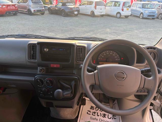 NV100クリッパーバン DX GLパッケージ 4WD 5速マニュアル クラッチ新品 マッドクロス14インチアルミ+オープンカントリーR/T ETC 両側スライドドア パワーウインド エアコン パワステ(21枚目)