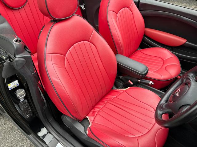 ＭＩＮＩ クーパーＳ　コンバーチブル　ナビ　地デジ　シートカバー　ＨＩＤヘッドライト　プッシュスタート　スポーツモード　ＥＴＣ　Ｂｌｕｅｔｏｏｔｈ　ターボ　車検２年（49枚目）
