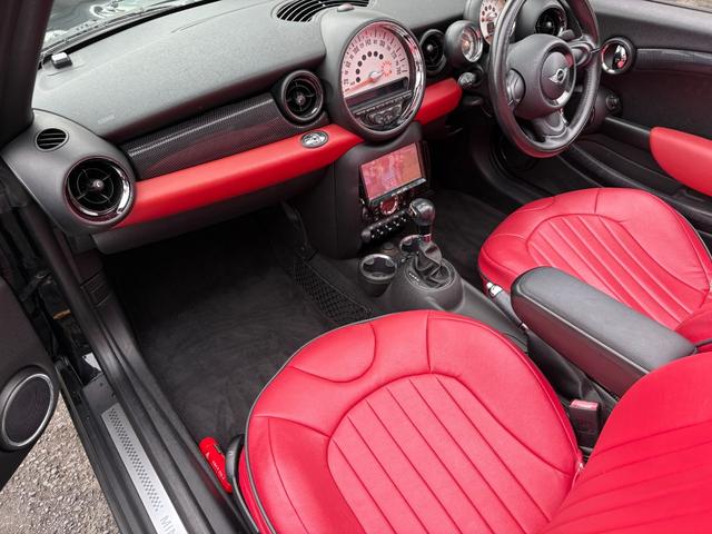 ＭＩＮＩ クーパーＳ　コンバーチブル　ナビ　地デジ　シートカバー　ＨＩＤヘッドライト　プッシュスタート　スポーツモード　ＥＴＣ　Ｂｌｕｅｔｏｏｔｈ　ターボ　車検２年（53枚目）